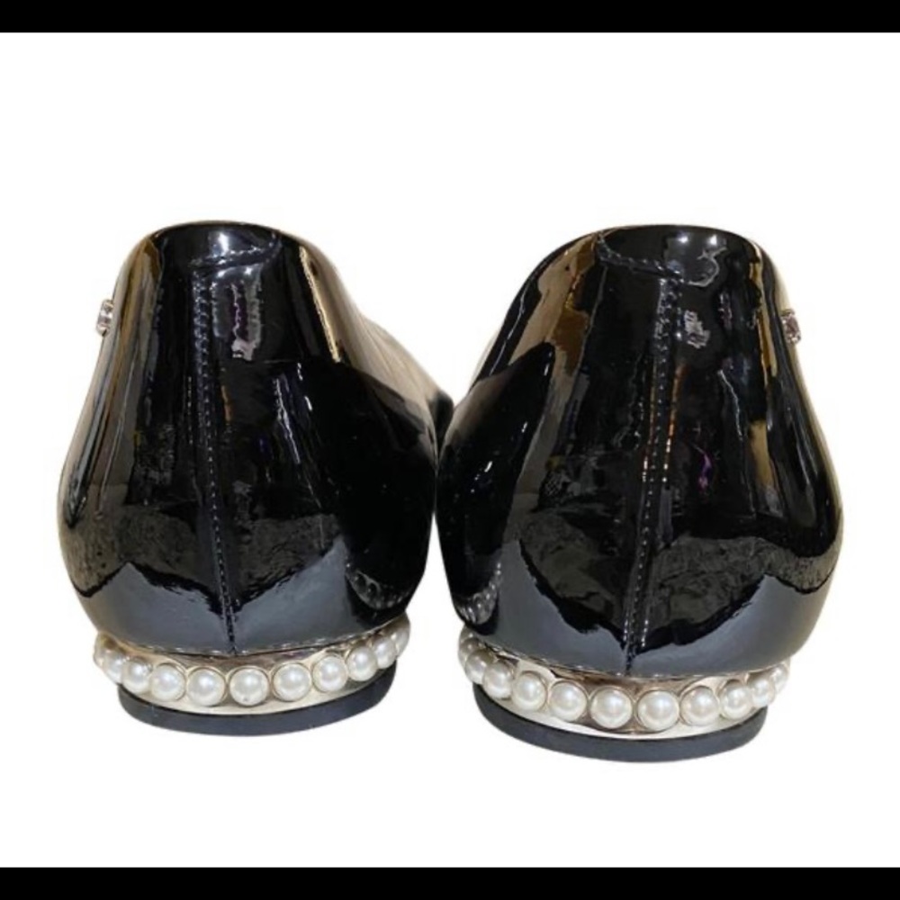 Chanel black Classic patent pearl flats